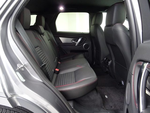 Land Rover Discovery Sport 1.5 I3 PHEV 309 CV AWD Auto R-Dynamic S usato a TAVERNERIO