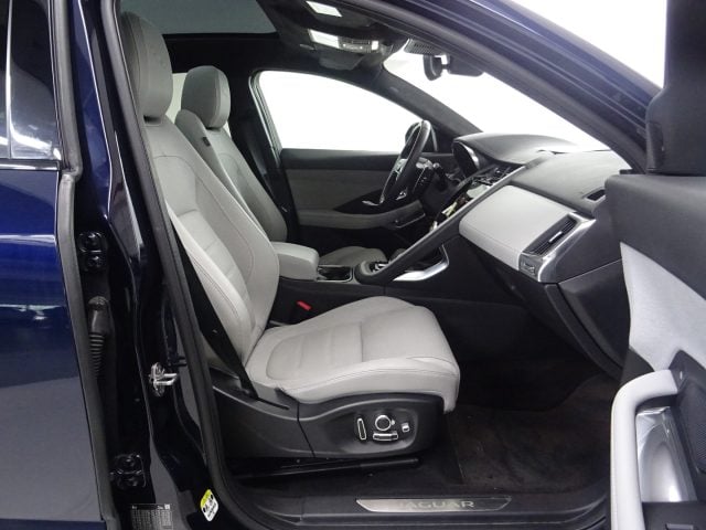 Jaguar E-Pace 2.0 I4 249 CV AWD Auto R-Dynamic HSE - foto 3 di 19