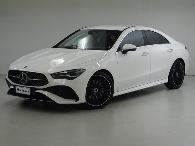 Mercedes-Benz CLA 200 Automatic AMG Line Premium, del 2023, 59.000 km, in vendita a Tavernerio (CO)