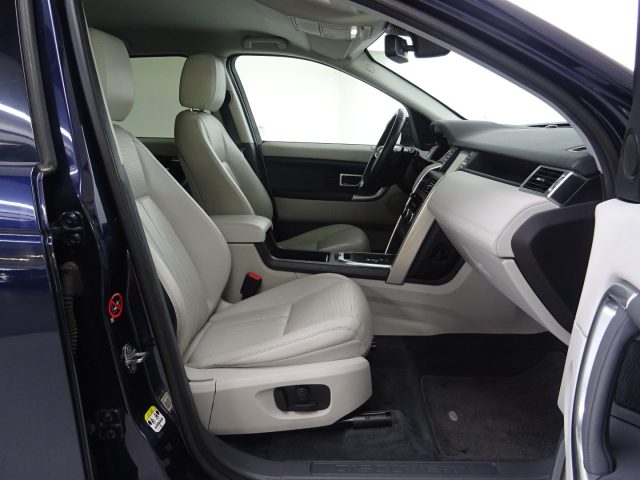 Land Rover Discovery Sport 2.0 TD4 150 CV SE 7 POSTI - foto 3 di 4