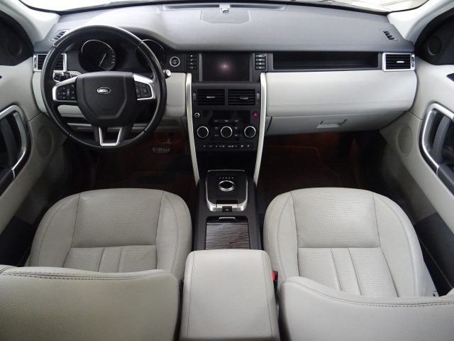 Land Rover Discovery Sport 2.0 TD4 150 CV SE 7 POSTI - foto 4 di 4