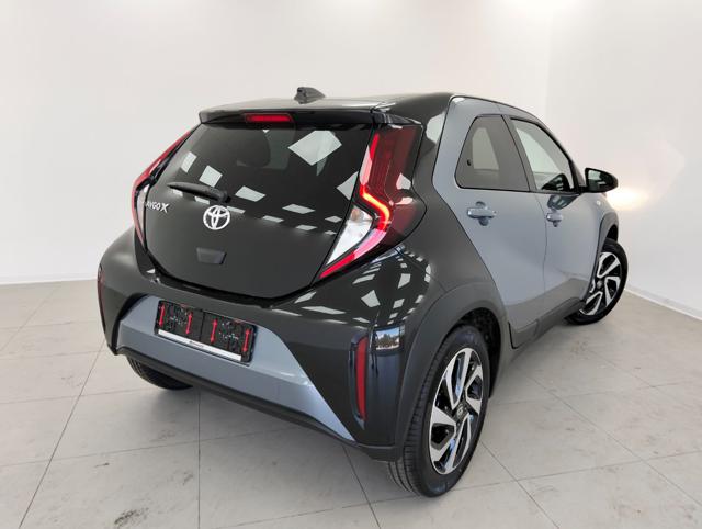 Toyota Aygo X 1.0 VVT-i 72 CV 5 porte Trend Air S-CVT - foto 2 di 4