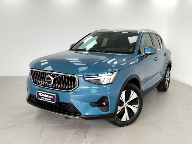 Volvo XC40 T4 Recharge Plug-in Hybrid automatico Core usato a LURATE CACCIVIO
