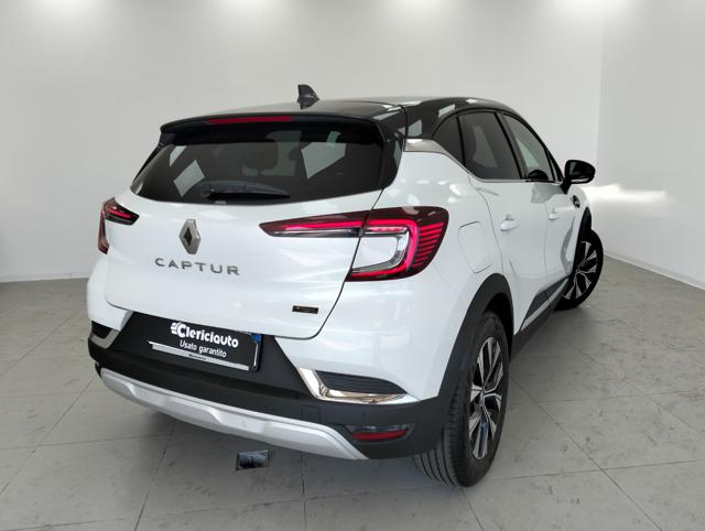 Renault Captur Full Hybrid E-Tech 145 CV Techno - foto 2 di 4