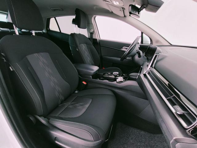 Kia Sportage 1.6 TGDi HEV AT Style - foto 3 di 4