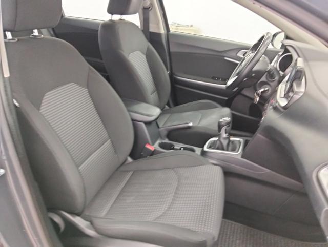 Kia cee'd 1.6 crdi Pure 115cv - foto 3 di 4