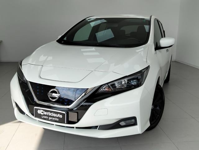 Nissan Leaf Acenta 40 kWh usato a LURATE CACCIVIO