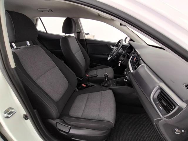 Kia Stonic 1.2 DPI Urban - foto 3 di 4