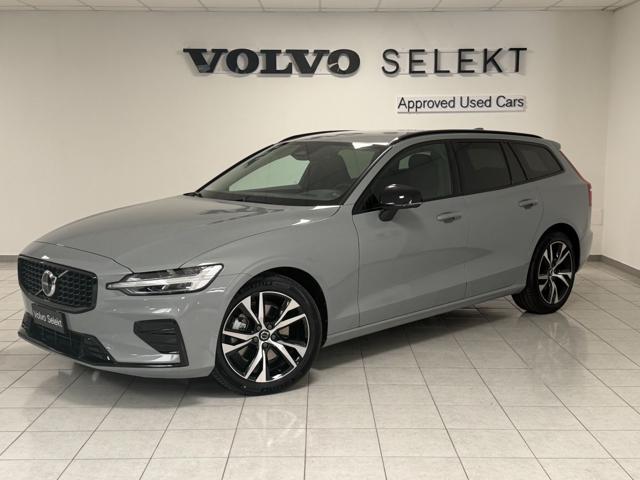 Volvo V60 B3 automatico Plus Dark usato a LURATE CACCIVIO