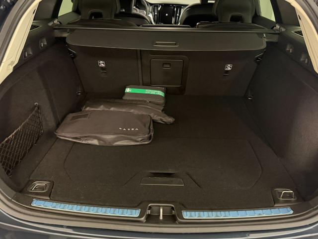 Volvo V60 B4 (d) automatico Core, del 2025, 1 km, in vendita a Lurate Caccivio (CO)