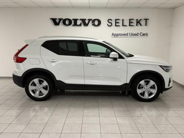 Volvo XC40 B3 automatico Core, del 2025, 30.300 km, in vendita a Lurate Caccivio (CO)