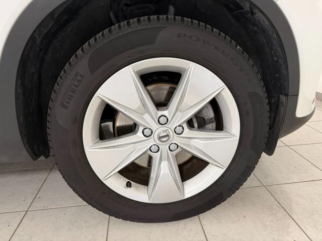 Volvo XC40 B3 automatico Core, del 2025, 30.300 km, in vendita a Lurate Caccivio (CO)