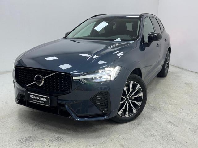 Volvo XC60 B4 (d) AWD automatico Plus Dark usato a LURATE CACCIVIO