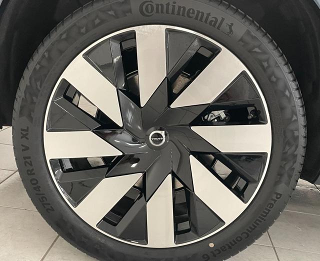 Volvo XC90 T8 Plug-in Hybrid AWD 7 posti Ultra Bright KM0 usato a LURATE CACCIVIO