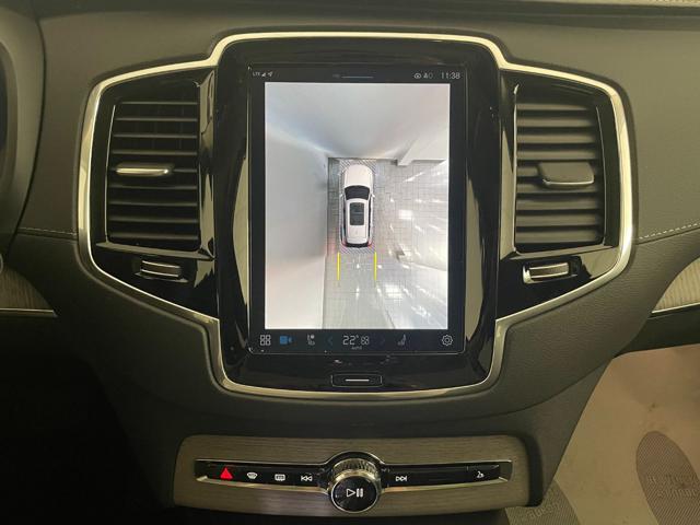 Volvo XC90 T8 Plug-in Hybrid AWD 7 posti Ultra Bright KM0 usato a LURATE CACCIVIO