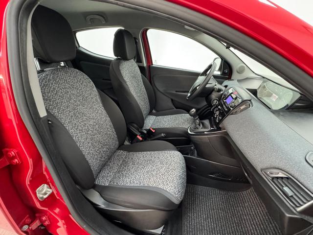 Lancia Ypsilon 1.0 FireFly 5 porte S&S Hybrid Ecochic Silver - foto 3 di 4