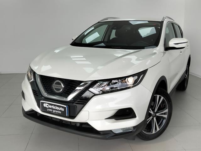Nissan Qashqai 1.3 DIG-T 140 CV Acenta Premium, del 2021, 60.800 km, in vendita a Lurate Caccivio (CO)