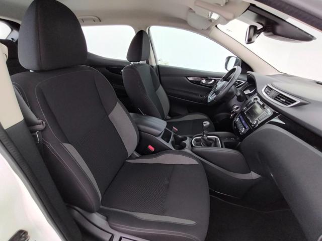Nissan Qashqai 1.3 DIG-T 140 CV Acenta Premium - foto 3 di 17