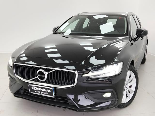 Volvo V60 B4 (d) Geartronic Momentum Business Pro usato a LURATE CACCIVIO