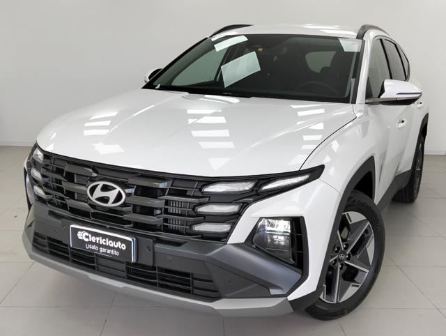 Hyundai TUCSON 1.6 T-GDI 48V Business, del 2024, 15.600 km, in vendita a Lurate Caccivio (CO)