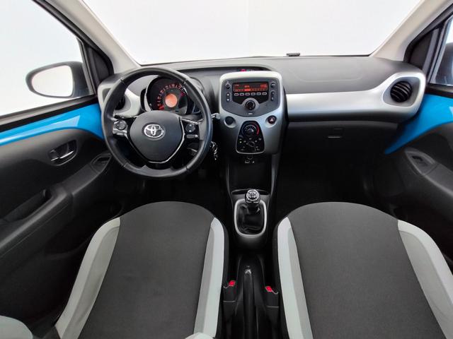 Toyota Aygo 1.0 VVT-i 69 CV 5 porte x-cite - foto 4 di 4
