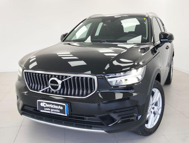 Volvo XC40 T4 Recharge Plug-in Hybrid Inscription Expression, del 2022, 135.700 km, in vendita a Lurate Caccivio (CO)
