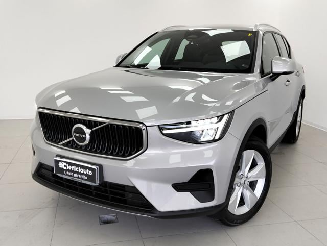 Volvo XC40 B3 automatico Core, del 2023, 41.500 km, in vendita a Lurate Caccivio (CO)