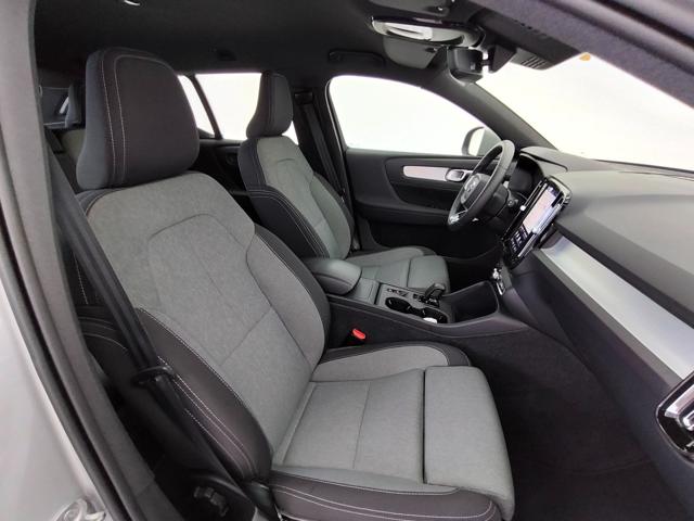 Volvo XC40 B3 automatico Core - foto 3 di 4
