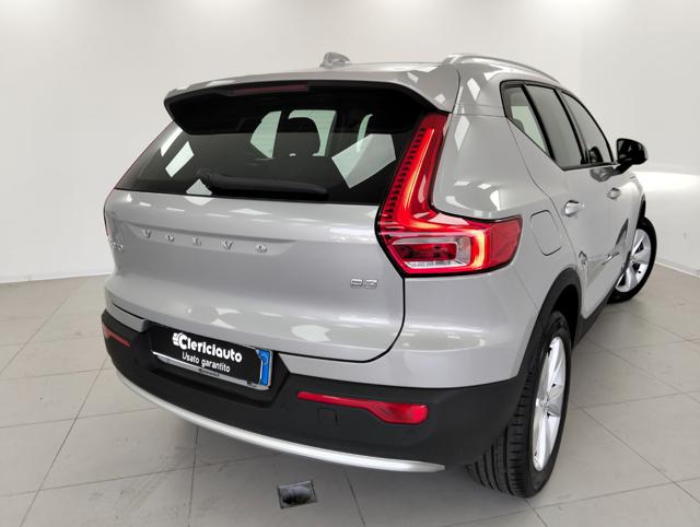 Volvo XC40 B3 automatico Core - foto 2 di 4