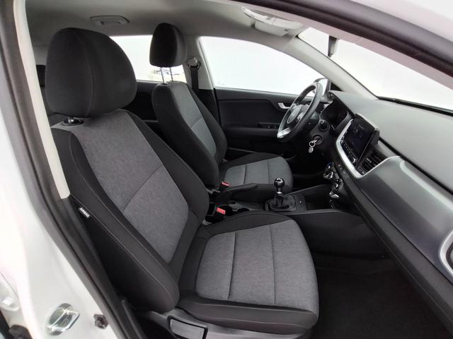 Kia Stonic 1.2 DPI Urban - foto 3 di 4