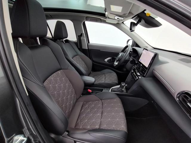 Toyota Yaris Cross 1.5 Hybrid 130 CV 5p. E-CVT Lounge - foto 3 di 4