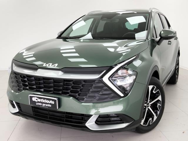 Kia Sportage 1.6 TGDi HEV AT Style, del 2023, 24.900 km, in vendita a Lurate Caccivio (CO)