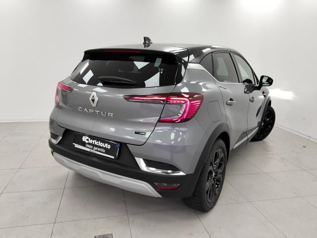 Renault Captur Full Hybrid E-Tech 145 CV Techno - foto 2 di 4