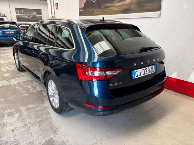 Skoda Superb 2.0 TDI EVO 200 CV SCR DSG Wagon 4x4 Style - foto 4 di 4