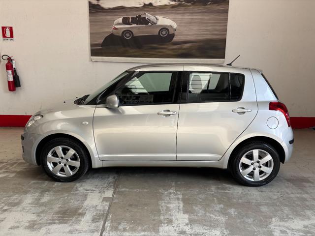 Suzuki Swift 1.3 4x4 5p. BELLISSIMA, del 2009, 57.000 km, in vendita a Montano Lucino (CO)