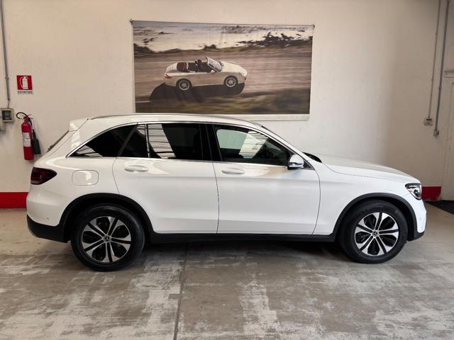 Mercedes-Benz GLC 220 d 4Matic Sport - foto 2 di 4