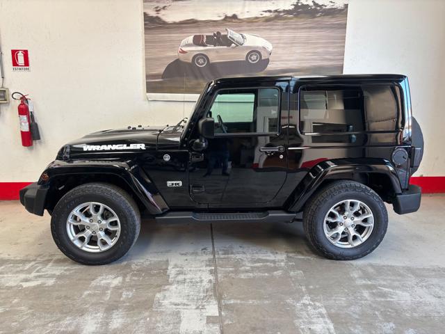 Jeep Wrangler 2.8 CRD DPF JK EDITION + SOFT TOP, del 2018, 170.000 km, in vendita a Montano Lucino (CO)