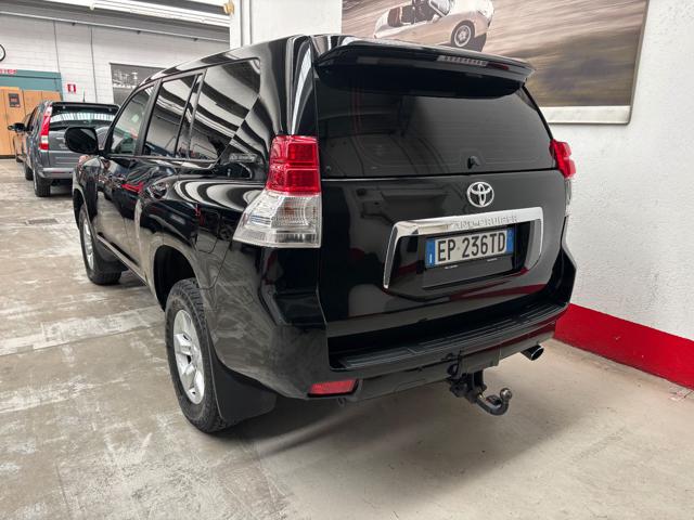 Toyota Land Cruiser 3.0 D4-D MANUALE TAGLIANDI UFFICIALI - foto 4 di 4