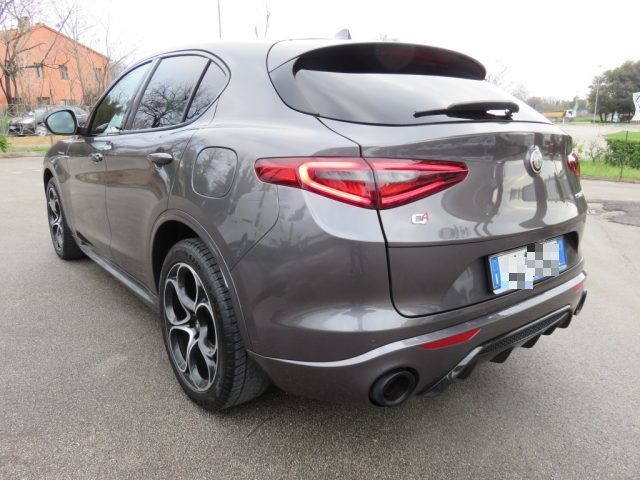 Alfa Romeo Stelvio 2.0 Turbo 280 CV AT8 Q4 Veloce - foto 3 di 4