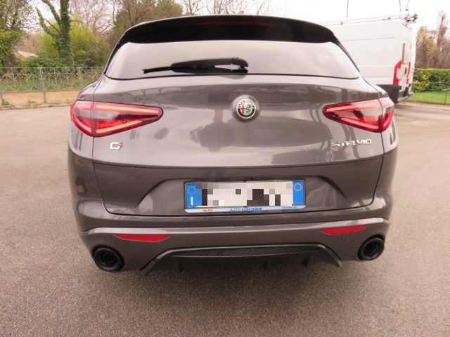 Alfa Romeo Stelvio 2.0 Turbo 280 CV AT8 Q4 Veloce - foto 4 di 4