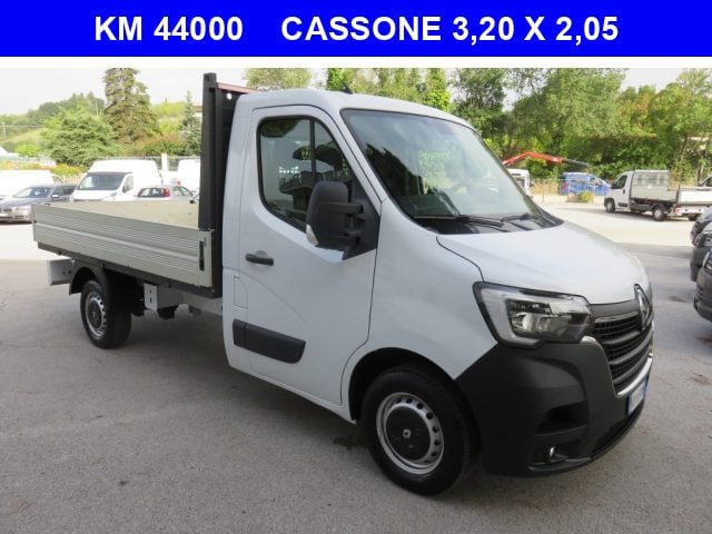 Renault Master T35 2.3 dCi 135 L2 Pianale CASSONATO Ice usato a TOLENTINO