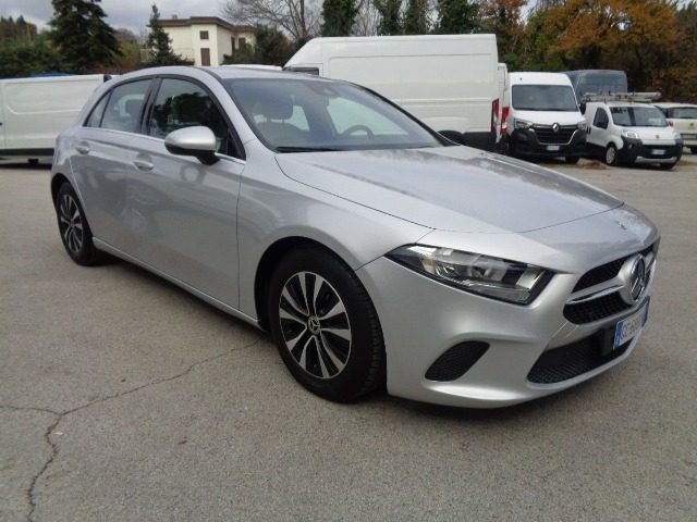 Mercedes-Benz A 180 d Automatic Business KM52000 usato a TOLENTINO