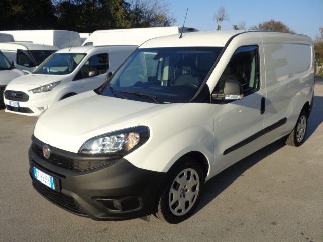 Fiat Doblo Dobl� 1.6 MJT 120CV S&S PL-TN Cargo Maxi Lounge usato a TOLENTINO