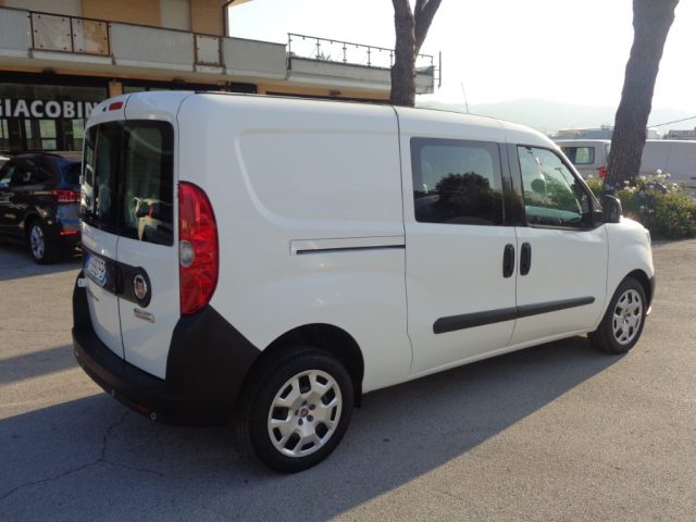 Fiat Doblo Dobl� 1.6 MJT 120CV S&S PL-TN Cargo Maxi Lounge - foto 3 di 4