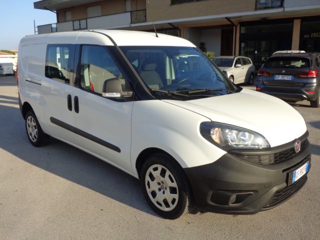 Fiat Doblo Dobl� 1.6 MJT 120CV S&S PL-TN Cargo Maxi Lounge - foto 2 di 4