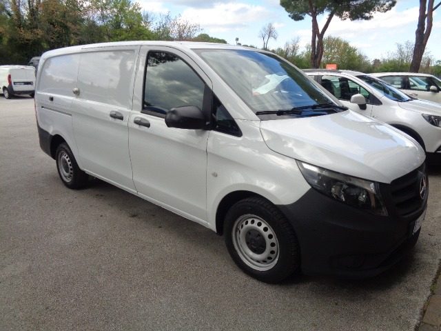 Mercedes-Benz Vito 1.6 111 CDI Furgone Long usato a TOLENTINO