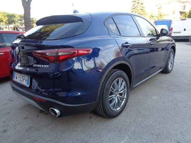 Alfa Romeo Stelvio 2.2 Turbodiesel 190 CV AT8 Q4 Executive - foto 3 di 4