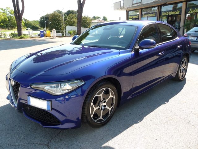 Alfa Romeo Giulia 2.2 Turbodiesel 160 CV AT8 Super Business - foto 4 di 4