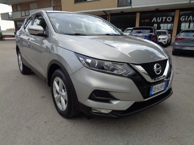 Nissan Qashqai 1.7 dCi 150 CV Business - foto 2 di 4