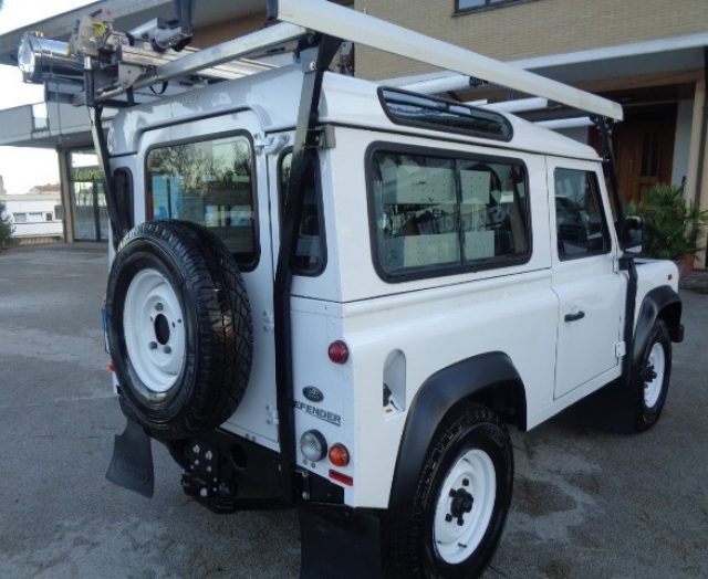 Land Rover Defender 90 2.2 TD4 SW N1 CLIMA-ALLESTITO-GANCIO TRAINO usato a TOLENTINO